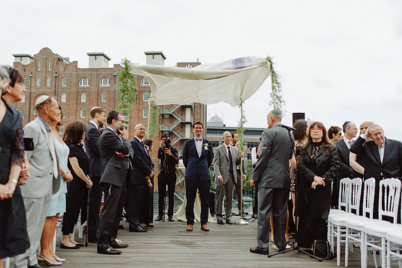 065_amy-oliver-married-0701_Gorgeous jewish wedding at Doltone House