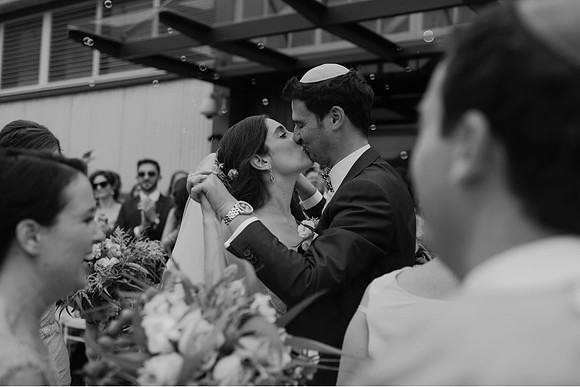 087_amy-oliver-married-0836_Gorgeous jewish wedding at Doltone House