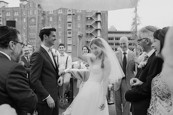077_amy-oliver-married-0767_Gorgeous jewish wedding at Doltone House