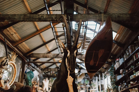 41-sarah-james-vintage-antique-store-wedding