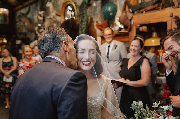 44-sarah-james-vintage-antique-store-wedding