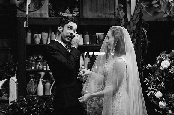 49-sarah-james-vintage-antique-store-wedding