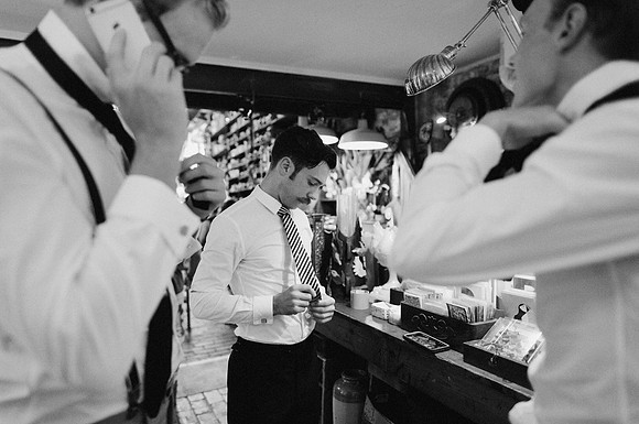 14-sarah-james-vintage-antique-store-wedding