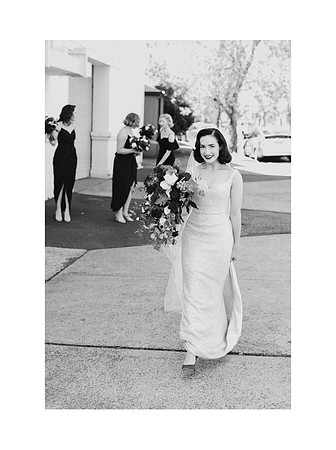 18-sarah-james-vintage-antique-store-wedding